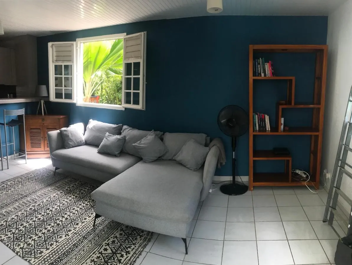 Villa Sybelle- Piscine - 3Min Plage 勒迪亚芒 0*,  马提尼克